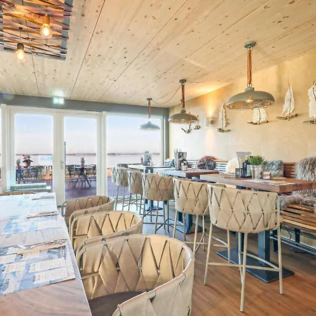 Penthouse Deluxe